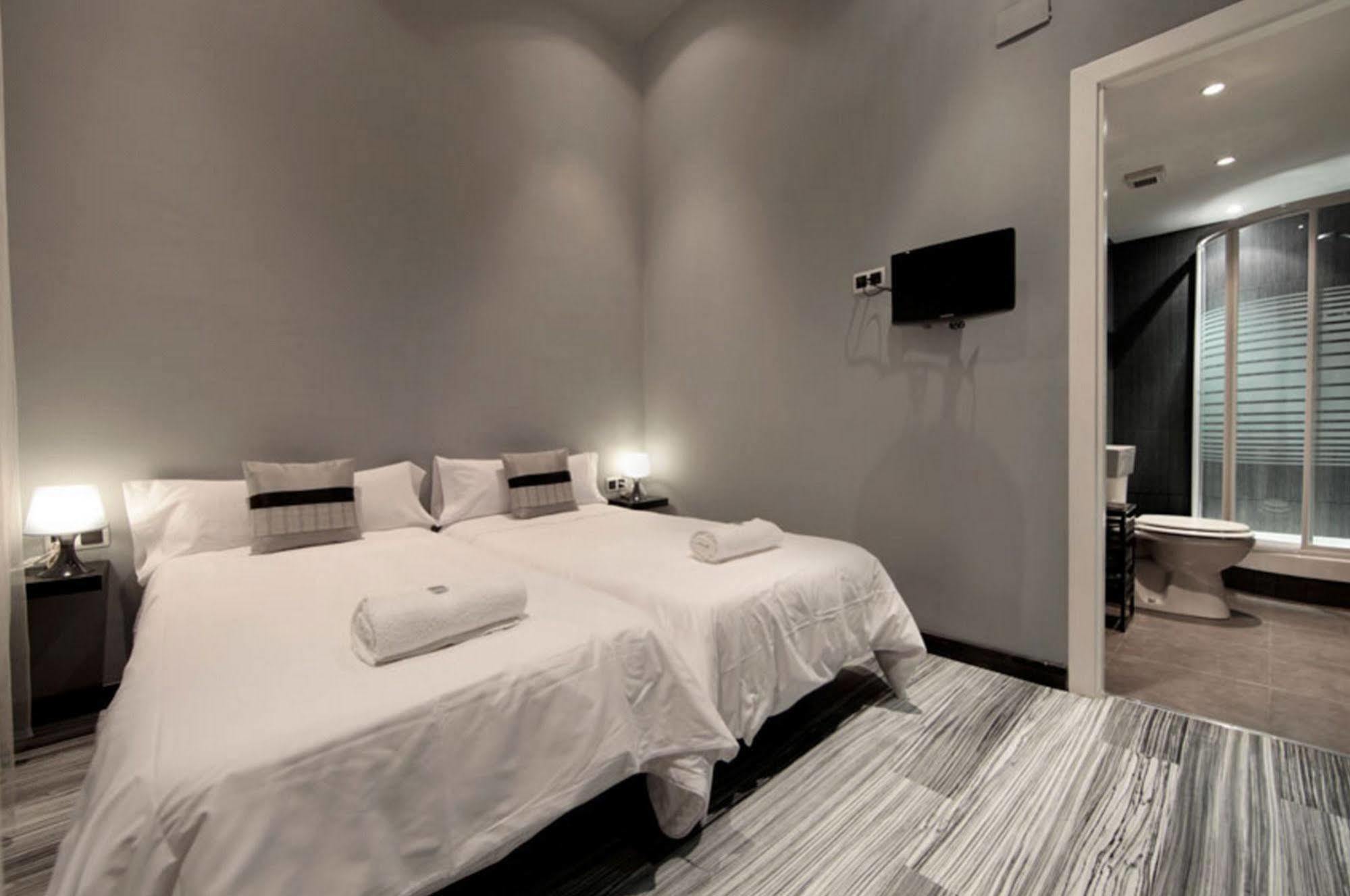 Hostal Boutique Khronos Barcelona Exterior photo