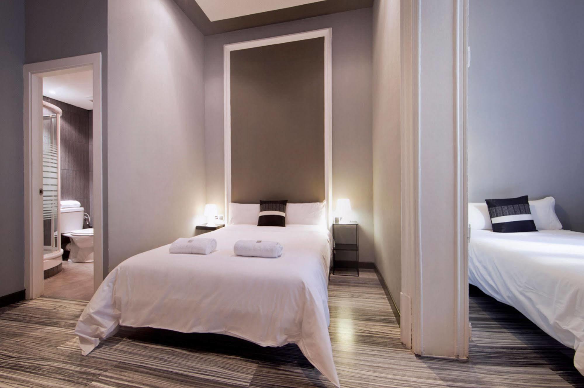 Hostal Boutique Khronos Barcelona Exterior photo